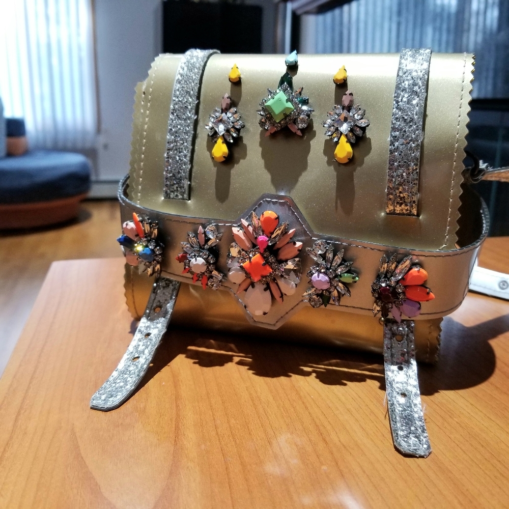 GORGEOUS Jeweled Treasure Box Clutch Bag